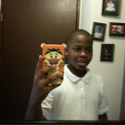 Profile Picture of Damien Holmes (@damienholmes393) on Twitter