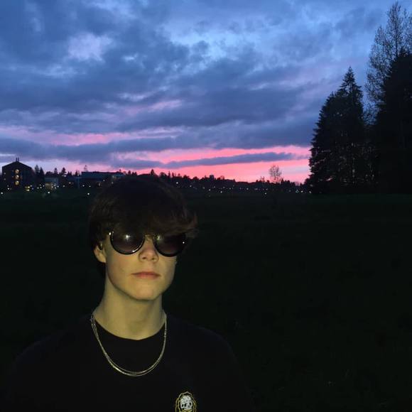 Profile Picture of Levi Barquist (@levibarquist) on Poshmark