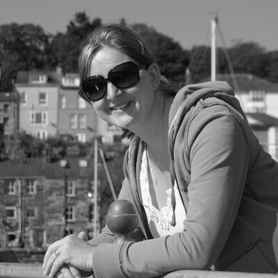 Helene Simmons - Twitter Profile Picture of Helene Simmons (@HeleneSimmons) on Twitter