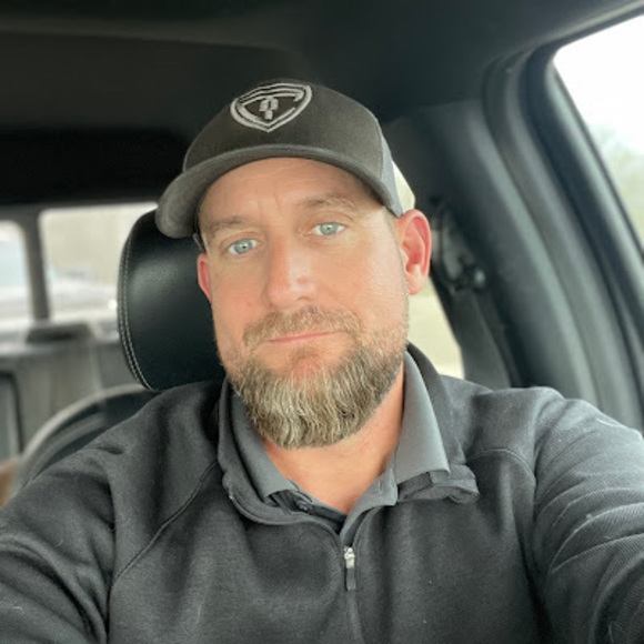 Profile Picture of Andrew Morgan (@andrewmorgan354) on Poshmark