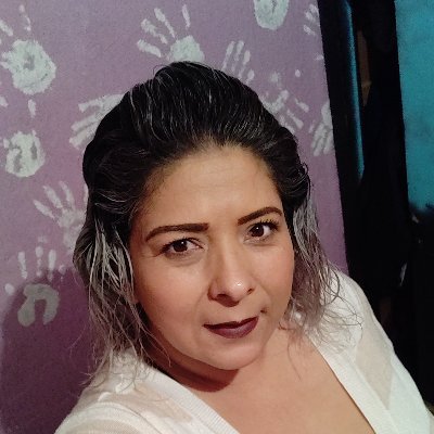 Profile Picture of Gloria Arriaga (@gloria_taz) on Twitter