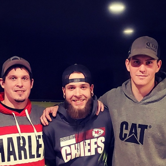 Profile Picture of Garrett Stevens (@garrettsteve430) on Poshmark