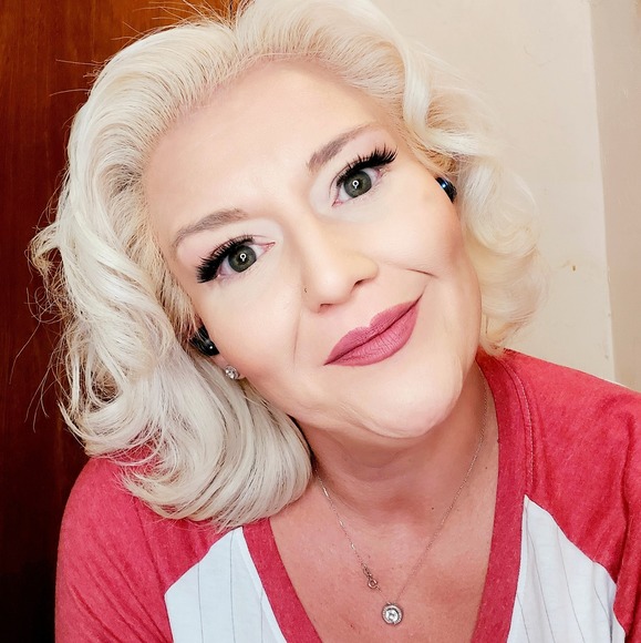 Profile Picture of Audrey Mcconnell (@audreymcconn926) on Poshmark