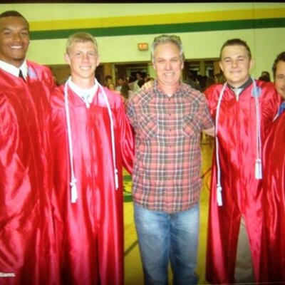 Profile Picture of Larry Stout (@stout_larry) on Twitter