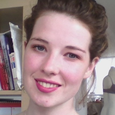 Profile Picture of Laura Curtis-Talbot (@lauractalbot) on Twitter