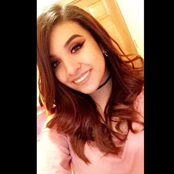 Profile Picture of Janet Ramirez (@jannjann27) on Poshmark