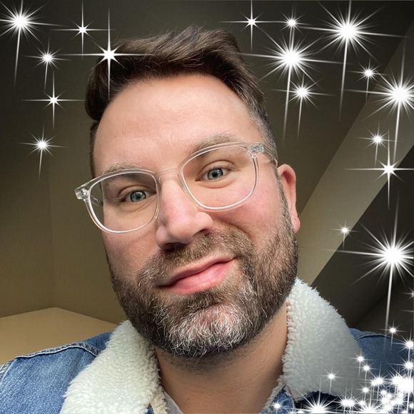 Profile Picture of Tommy Ramirez (@tommyonken) on Poshmark