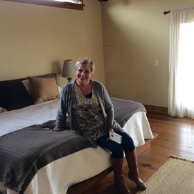 Profile Picture of Debbie Streeter Robertson (@debbierober) on Pinterest
