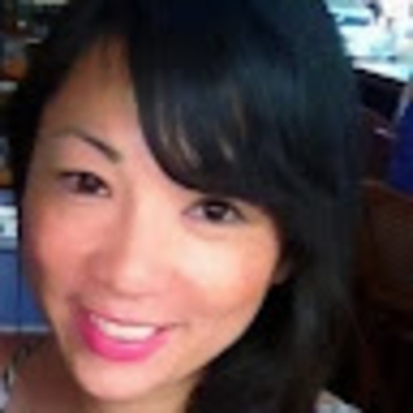 Profile Picture of Sophia Kong (@sywkong) on Poshmark