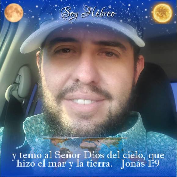Profile Picture of Aaron Arroyo (@aaronarroyo731) on Poshmark