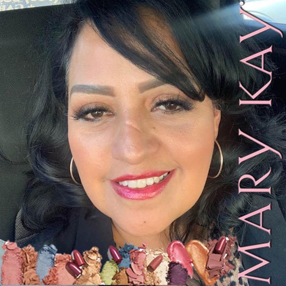 Profile Picture of Gabby Jimenez (@gzavala777) on Poshmark