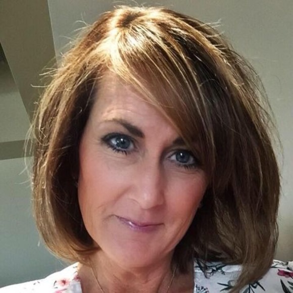 Profile Picture of Ann Sluka (@theslukas) on Poshmark