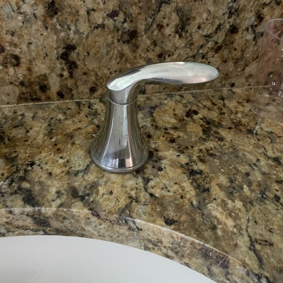 Profile Picture of Chaim Greenberg (@cashergreenberg) on Poshmark