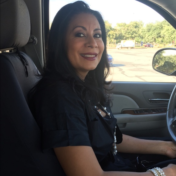 Profile Picture of Consuelo Loftin (@blb2005) on Poshmark