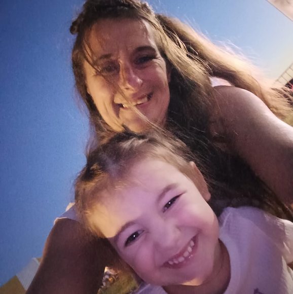 Profile Picture of Leanna Boyd (@pixxydust77) on Poshmark