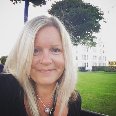 Profile Picture of Paula (@paula_mortimer) on Twitter