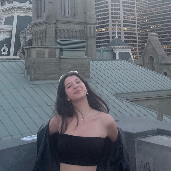 Profile Picture of Codi Nelson (@codinelson) on Poshmark