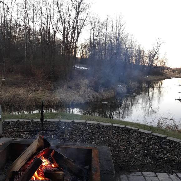 Profile Picture of Julie Schoeck (@jaschoeck) on Poshmark