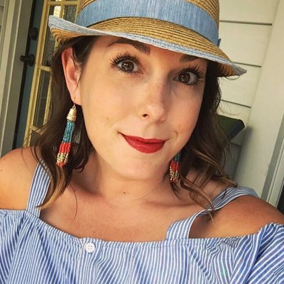 Profile Picture of Andrea Ivy (@AndreaIvy1) on Twitter