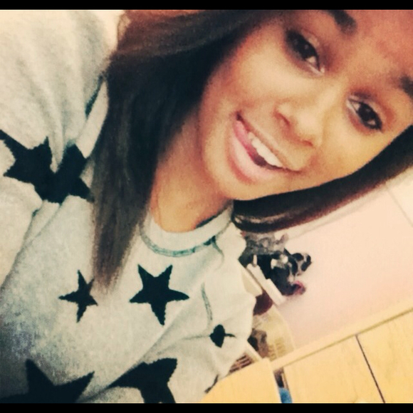 Profile Picture of Lanayah Danysh (@nayyahh) on Poshmark