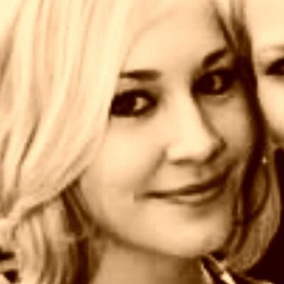 Profile Picture of Ananda Ohlenforst (@Amandy112) on Twitter