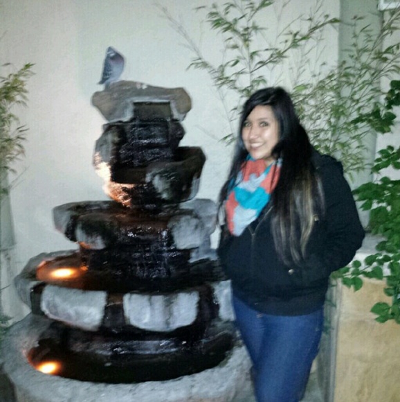 Profile Picture of Delfina Alvarez (@delfina23) on Poshmark