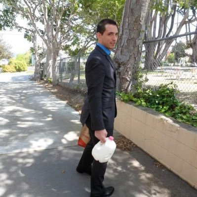 Profile Picture of William Page (@Absoullutelee) on Twitter