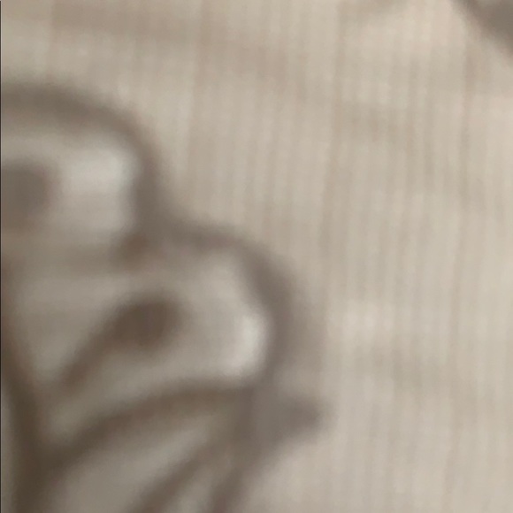 Profile Picture of Zee Zee (@zeezee0318) on Poshmark