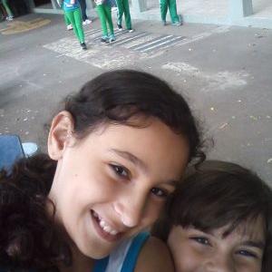 Profile Picture of Isabelle Ribeiro (@bebelle_padua) on Twitter