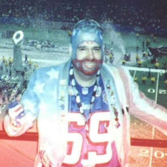 Mike Schuster - Poshmark Profile Picture of Mike Schuster (@mikeschuster) on Poshmark