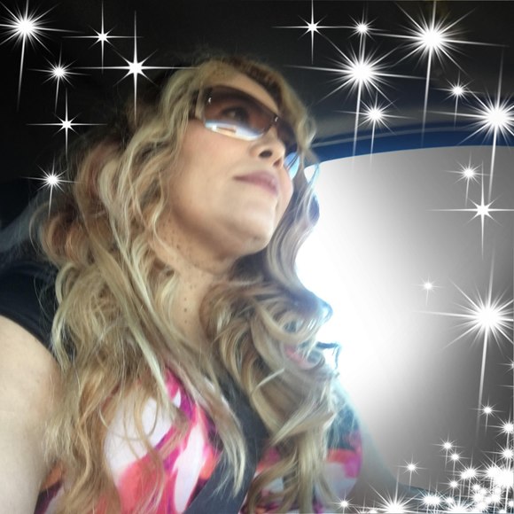 Profile Picture of Gracie Vasquez (@graceram69) on Poshmark