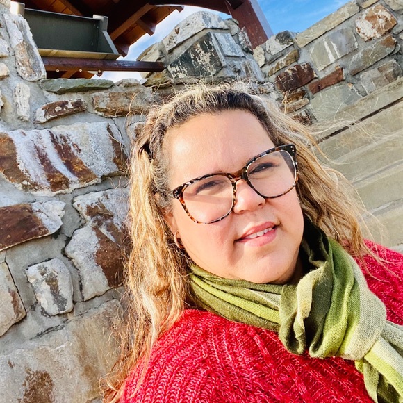 Profile Picture of Nalimir Matos (@nalimirmatos) on Poshmark