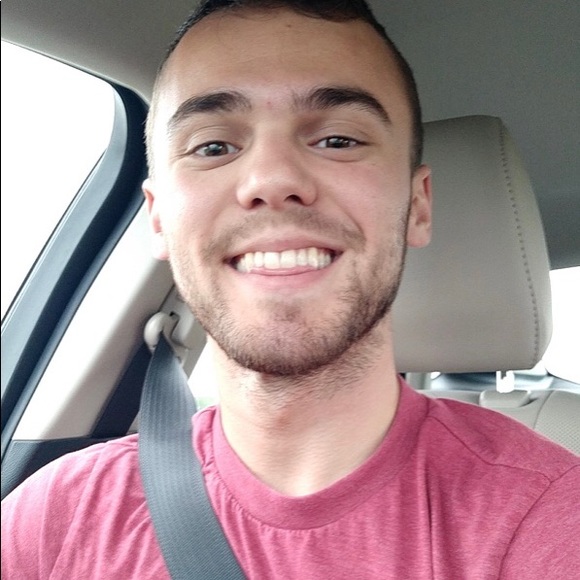 Profile Picture of David Mcgraw (@davidmcgraw1738) on Poshmark