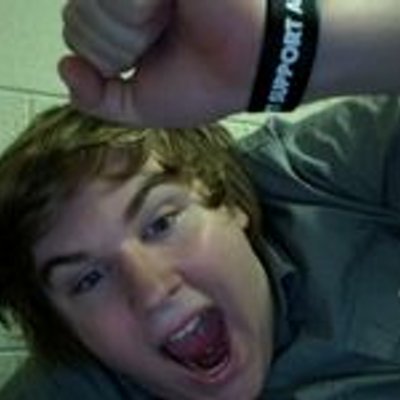 Profile Picture of Tom Coyer (@Caitlin_5716) on Twitter