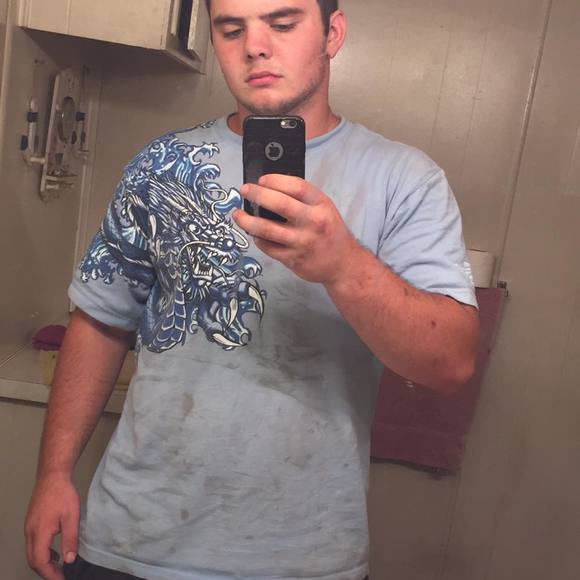 Profile Picture of Jeremy Clayton (@re263412) on Poshmark