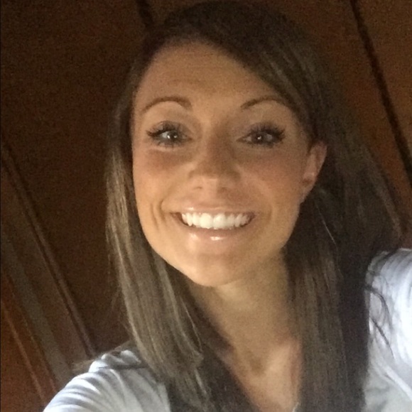 Profile Picture of Brittany Bryte (@brittb03) on Poshmark