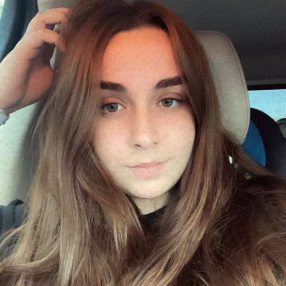 Profile Picture of Kimberly Heiple (@kimberlyheiple) on Poshmark