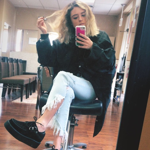 Profile Picture of Alexa Tocci (@lexatocci) on Poshmark