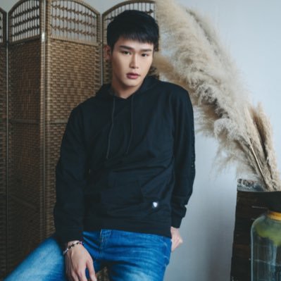 Profile Picture of Calvin Leo (@CalvinLeo_) on Twitter