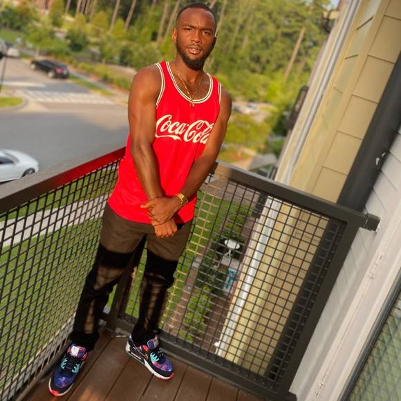 Profile Picture of Alvonte Rouse (@alvonter2) on Poshmark