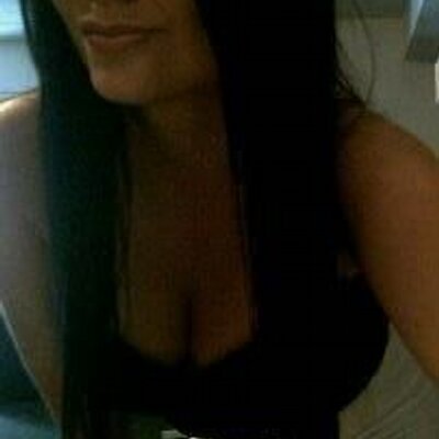 Profile Picture of Cornelia James (@cornelia9894) on Twitter