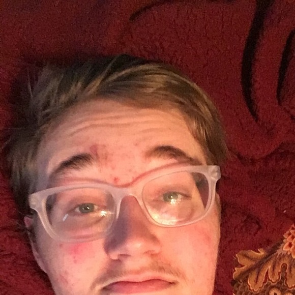 Profile Picture of Hayden Wicker (@hwicker2000) on Poshmark