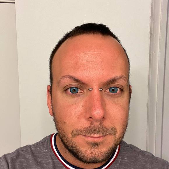 Profile Picture of Chris Vierling (@cvierling92) on Poshmark