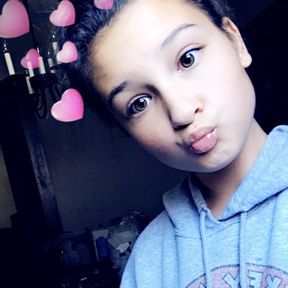 Profile Picture of Lilizzie Harriger (@nerdyland11) on Poshmark