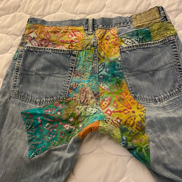 Profile Picture of John Hellberg (@john_hellberg) on Poshmark