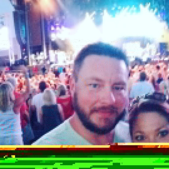 Joey Franks - Poshmark Profile Picture of Joey Franks (@joeyfranks75) on Poshmark