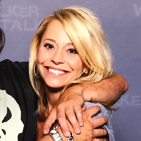 Profile Picture of Paula Petty (@paulap55) on Poshmark