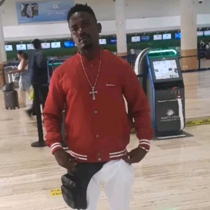 Profile Picture of maxo jean (@jeanmaxo69) on Tiktok