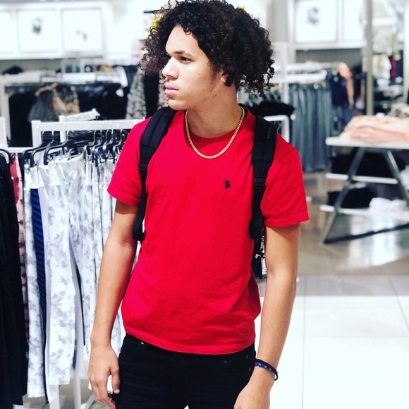 Profile Picture of Richard Ogando (@cali_xc) on Poshmark