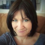 Profile Picture of Lisa 🌿 (@lisaluxton) on Instagram